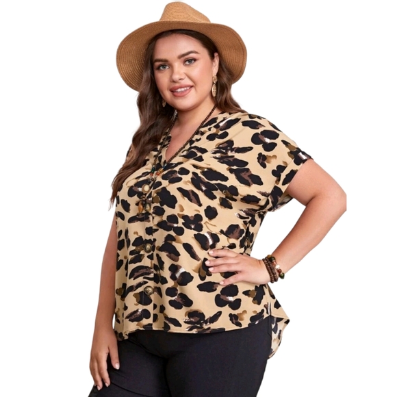 Emery Rose Tops - Leopard Roll Up Sleeve Blouse, Size 5X